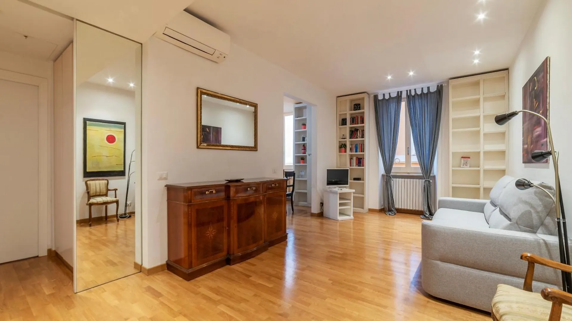 Apartment With Terrace Near Piazza Navona - Fromhometorome