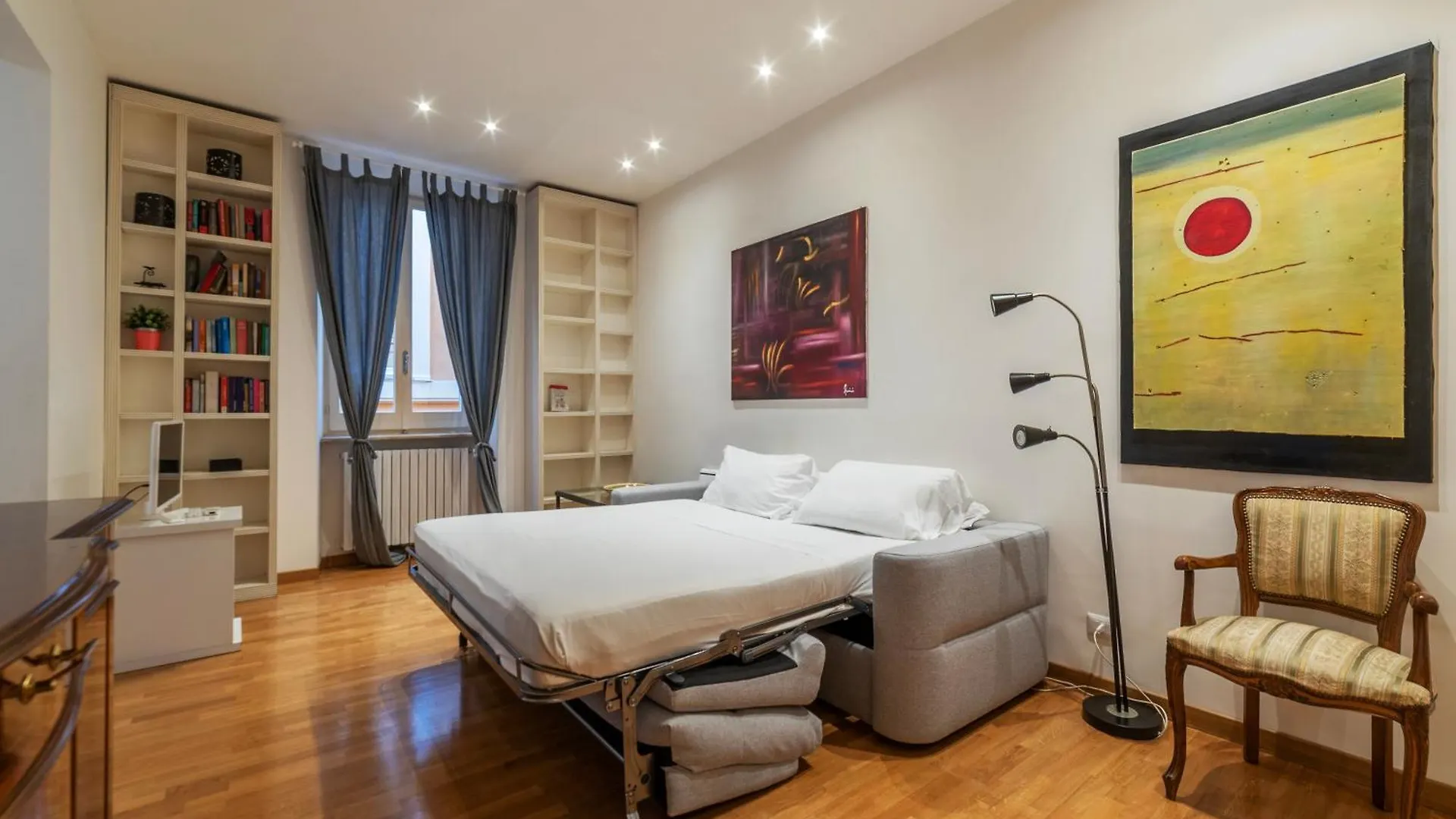 Apartment With Terrace Near Piazza Navona - Fromhometorome