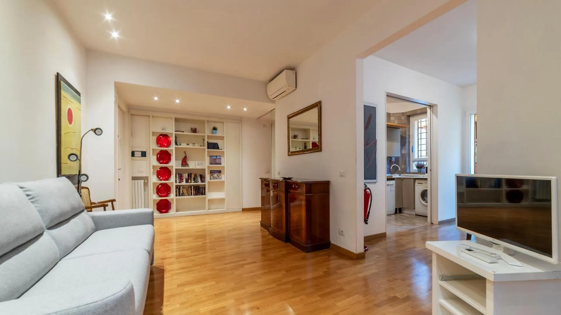 Apartment With Terrace Near Piazza Navona - Fromhometorome Italy