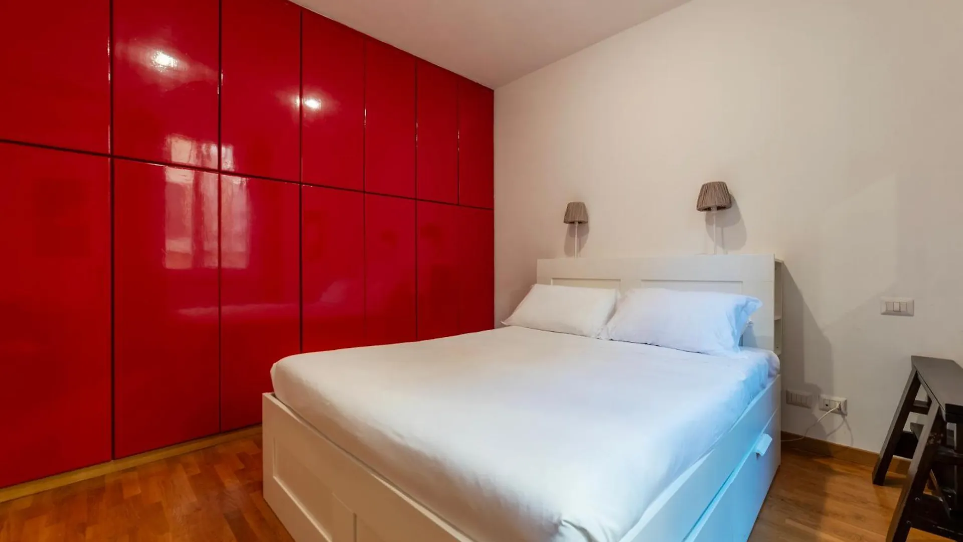 Apartment With Terrace Near Piazza Navona - Fromhometorome